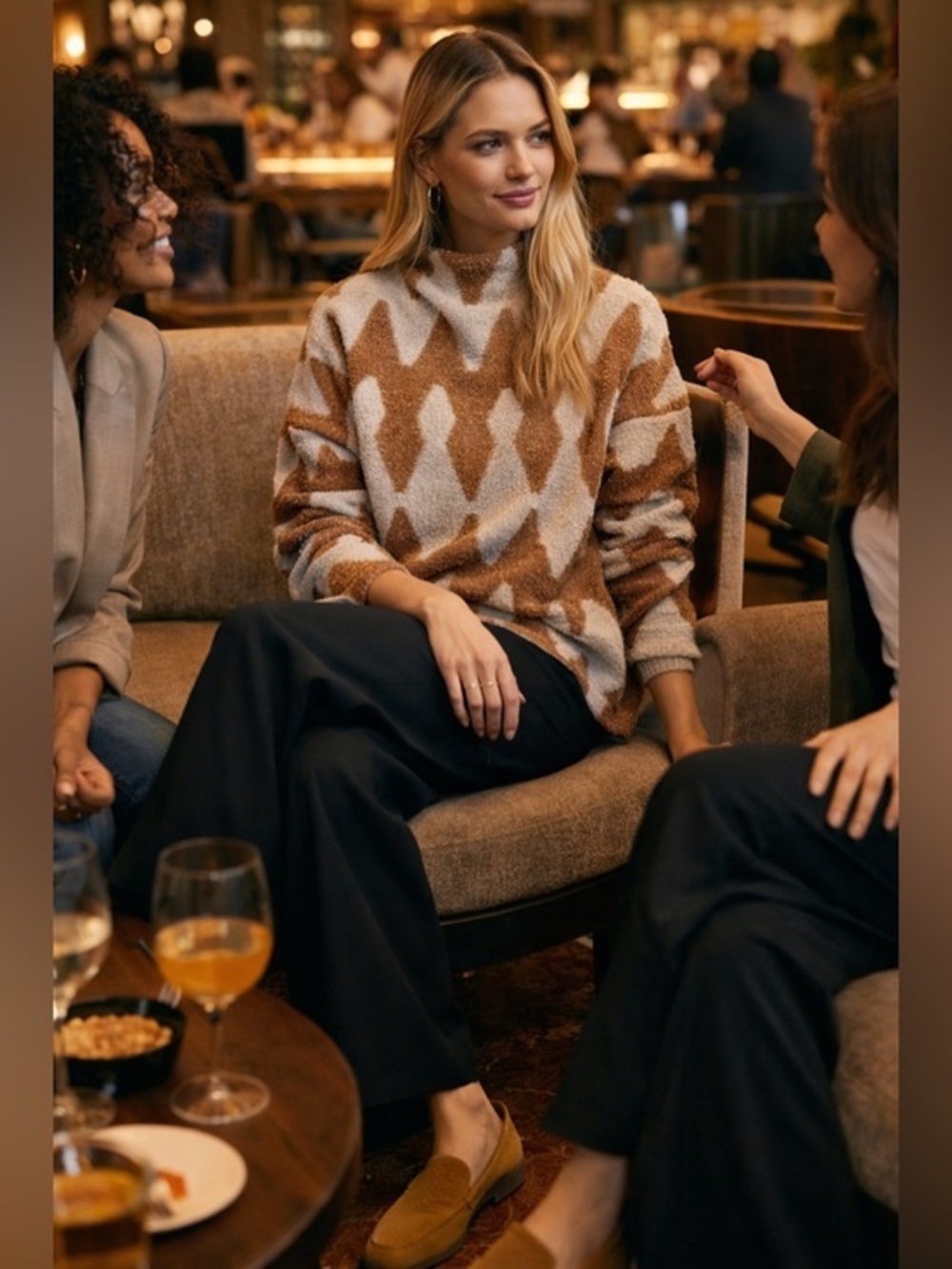 ✨ Zara Shimmer Knit Sweater – Neutral Zigzag Texture ✨
